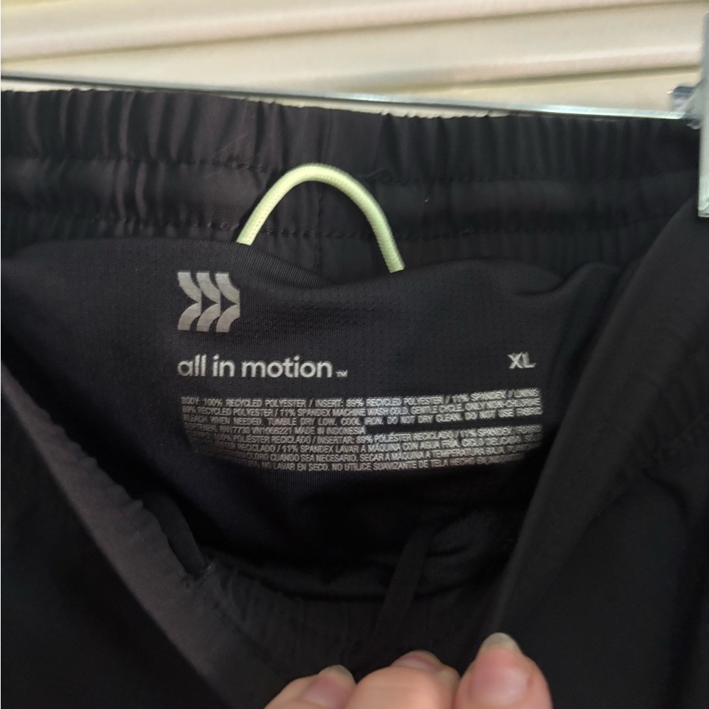 All in Motion Men's Black Athletic Shorts - Picture 2 of 4